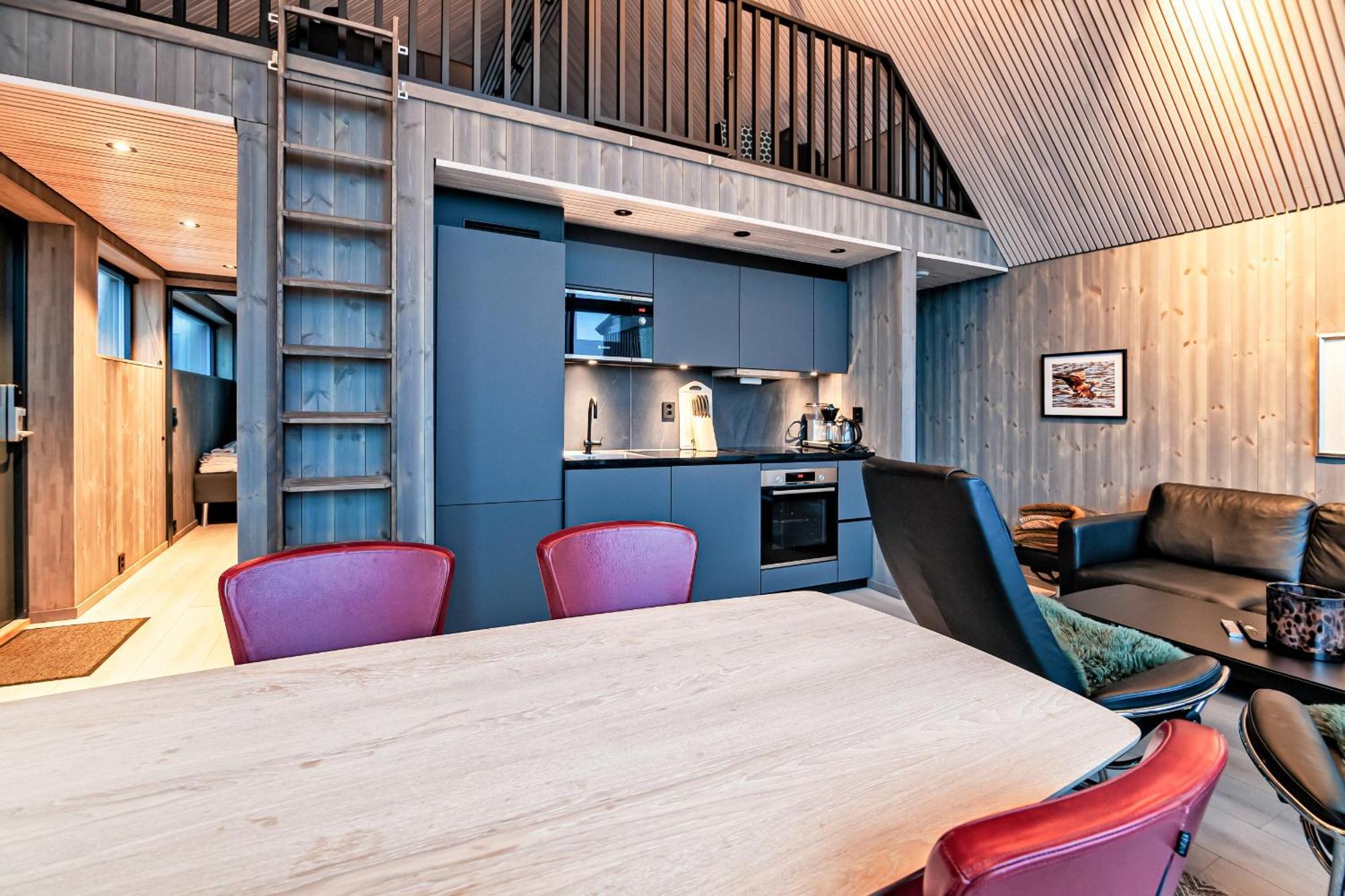 Rorbuleilighet Lysoysundet 1G Henningsvær Extérieur photo