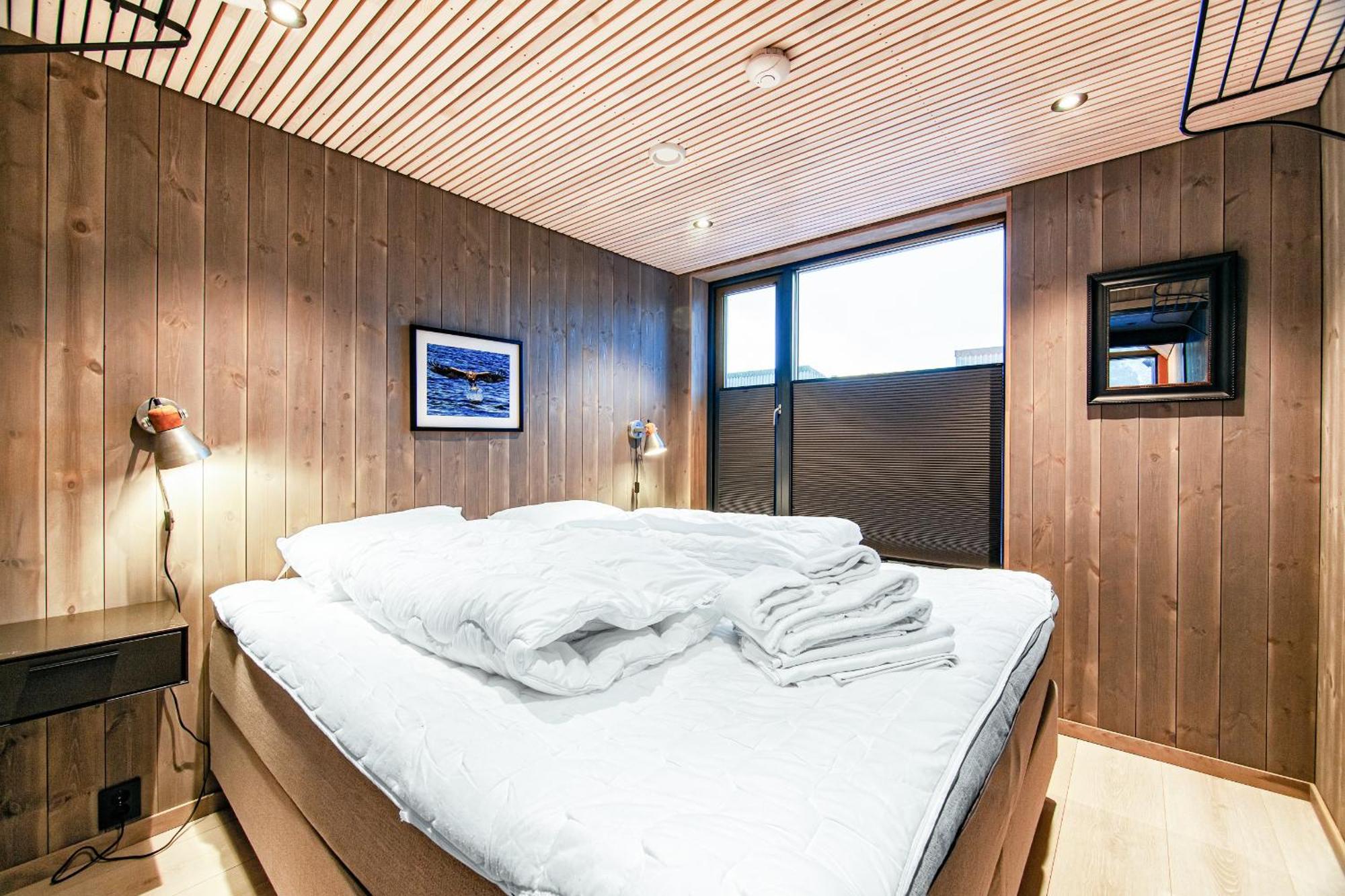 Rorbuleilighet Lysoysundet 1G Henningsvær Extérieur photo